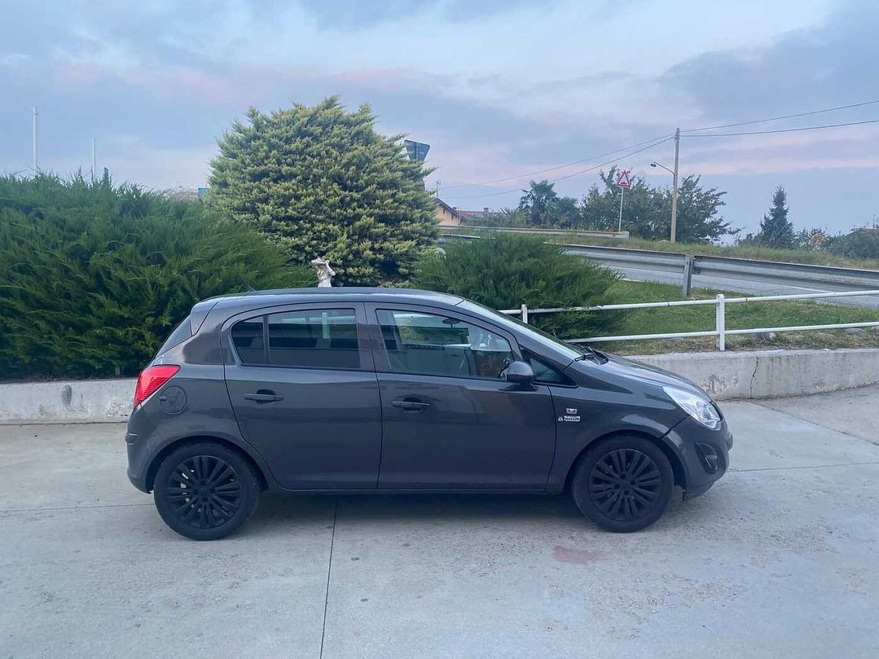 Opel Corsa 1.2 85CV GPL RISERVATO OPERATORI DEL SETTORE