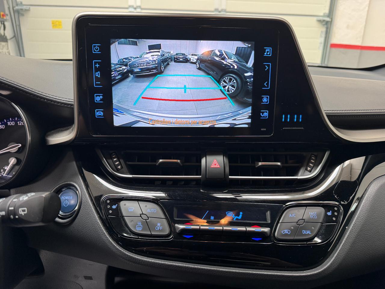 Toyota C-HR 1.8 Hybrid E-CVT Trend