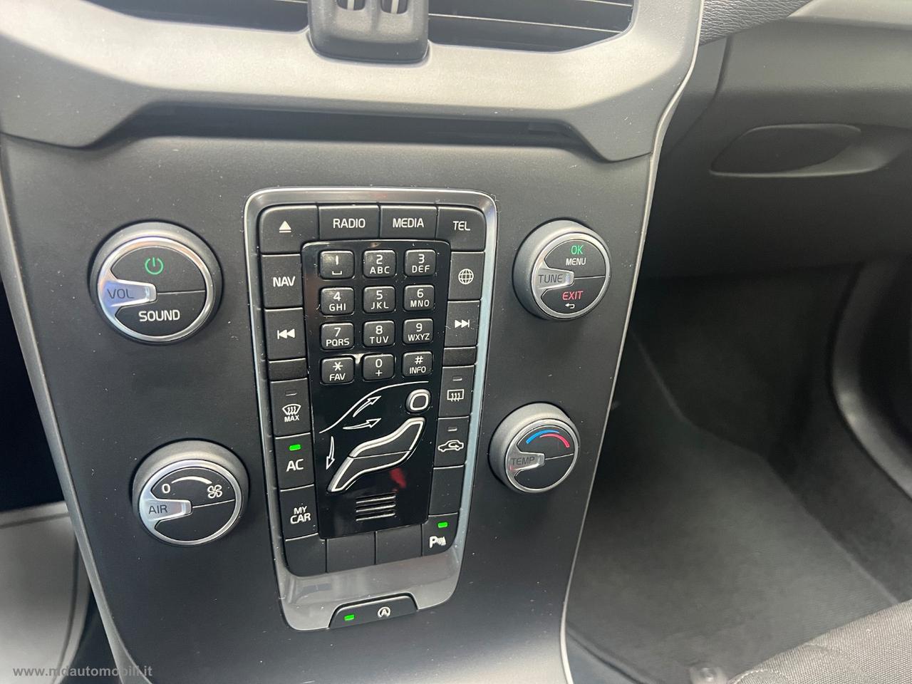 VOLVO V40 D2 eco Momentum SOLO KM.90000
