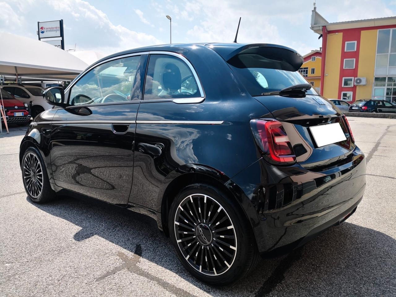 Fiat 500e La Prima ***TELECAMERA***CAR PLAY***NAVI***