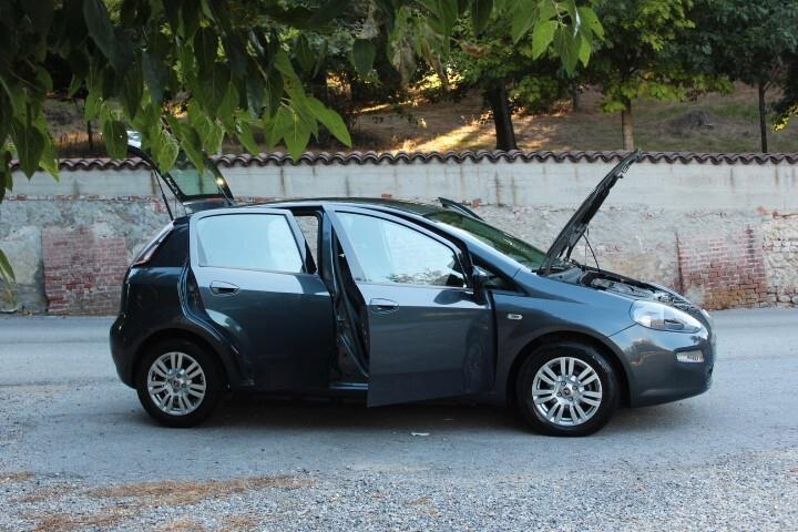Fiat Punto 1.3 MJT II S&S 85 CV 5 porte ECO Street PARI AL NUOVO