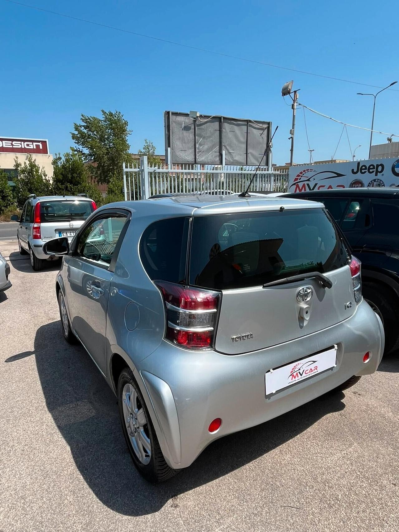 Toyota iQ 1.0 Sol