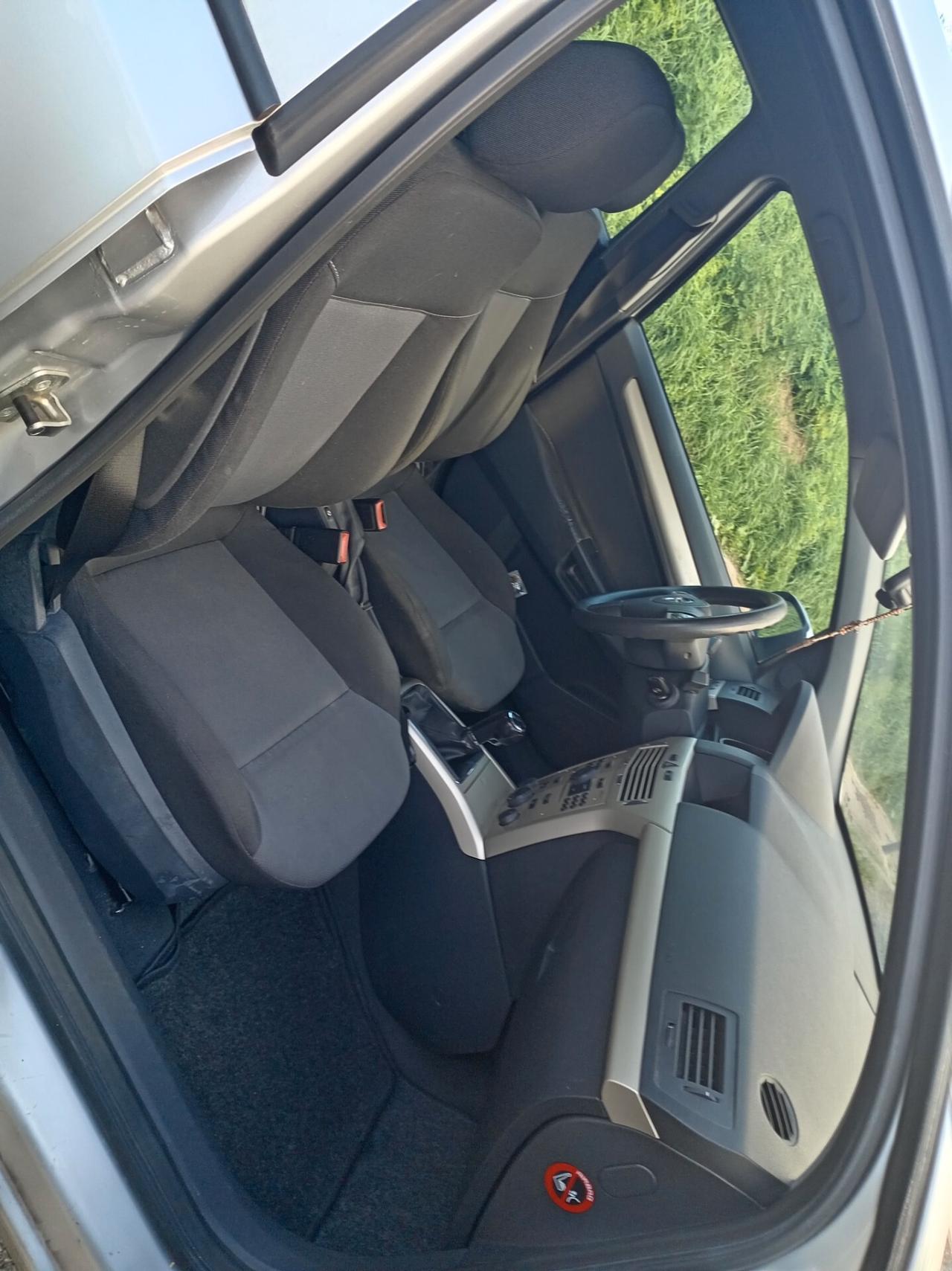 Opel Astra 1.4 16V Twinport 5 porte Enjoy