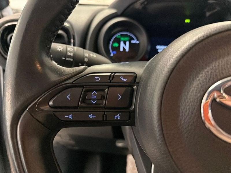 Toyota Yaris Hybrid Trend MY22
