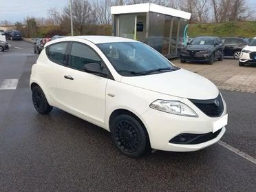 Lancia Ypsilon 1.2 69 CV 5 porte Ecochic Silver