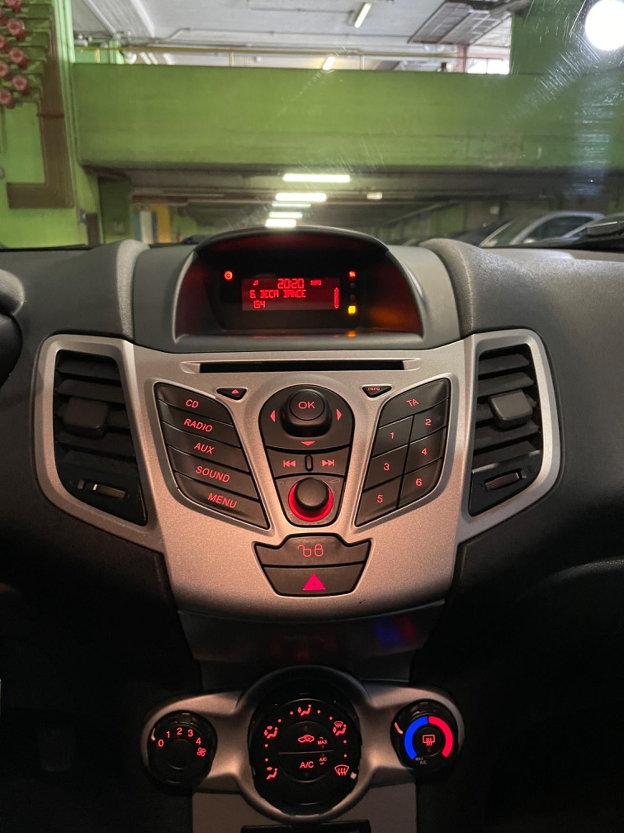 Ford Fiesta 1.2 Neopatentati Euro 5 65.000 km