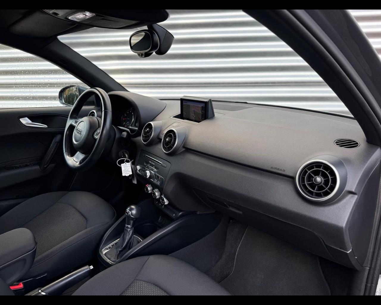 AUDI A1 SPORTBACK 1.0 TFSI S-TRONIC ULTRA ADMIRED