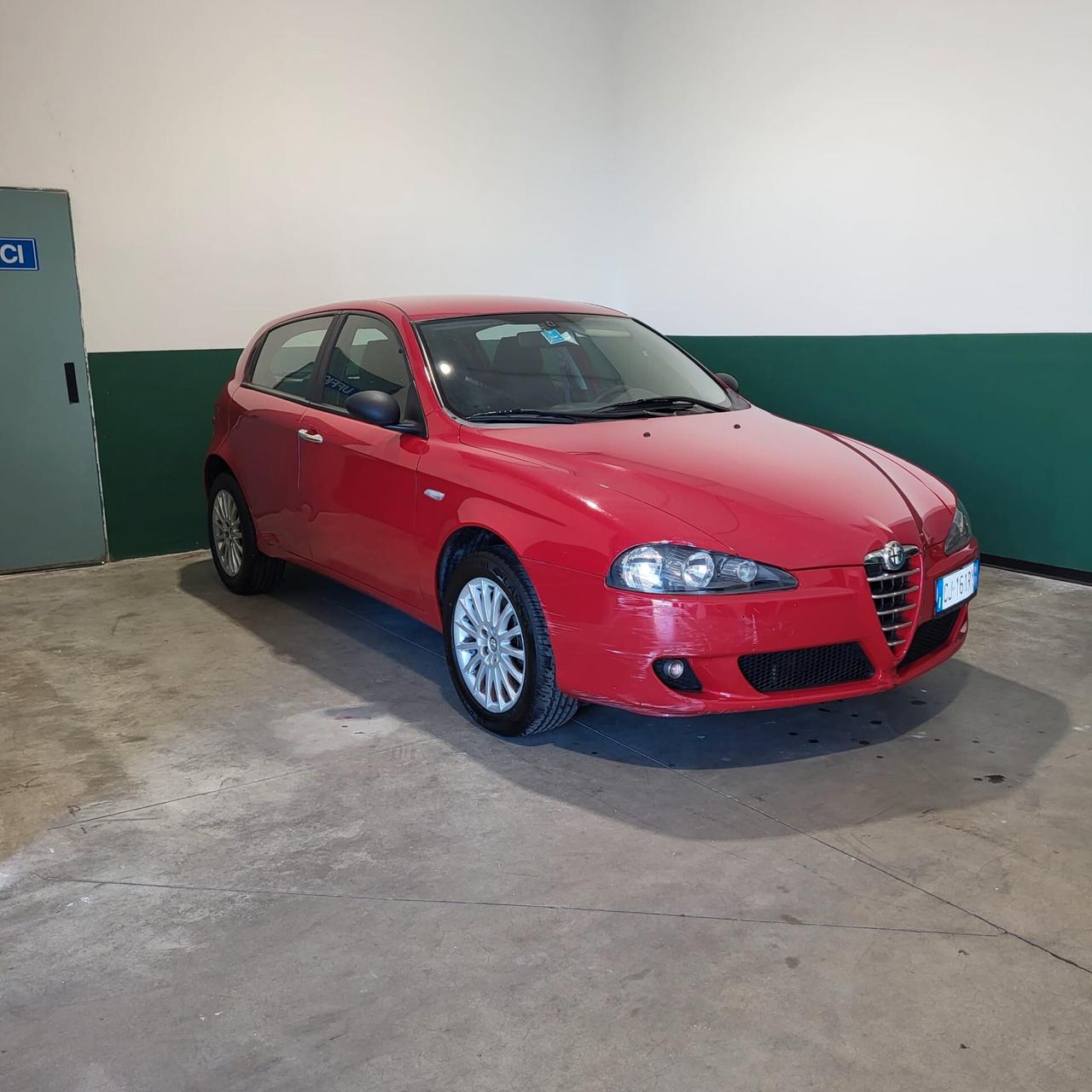 Alfa Romeo 147 1.9 JTD (115 CV) 5 porte Progression – 2005