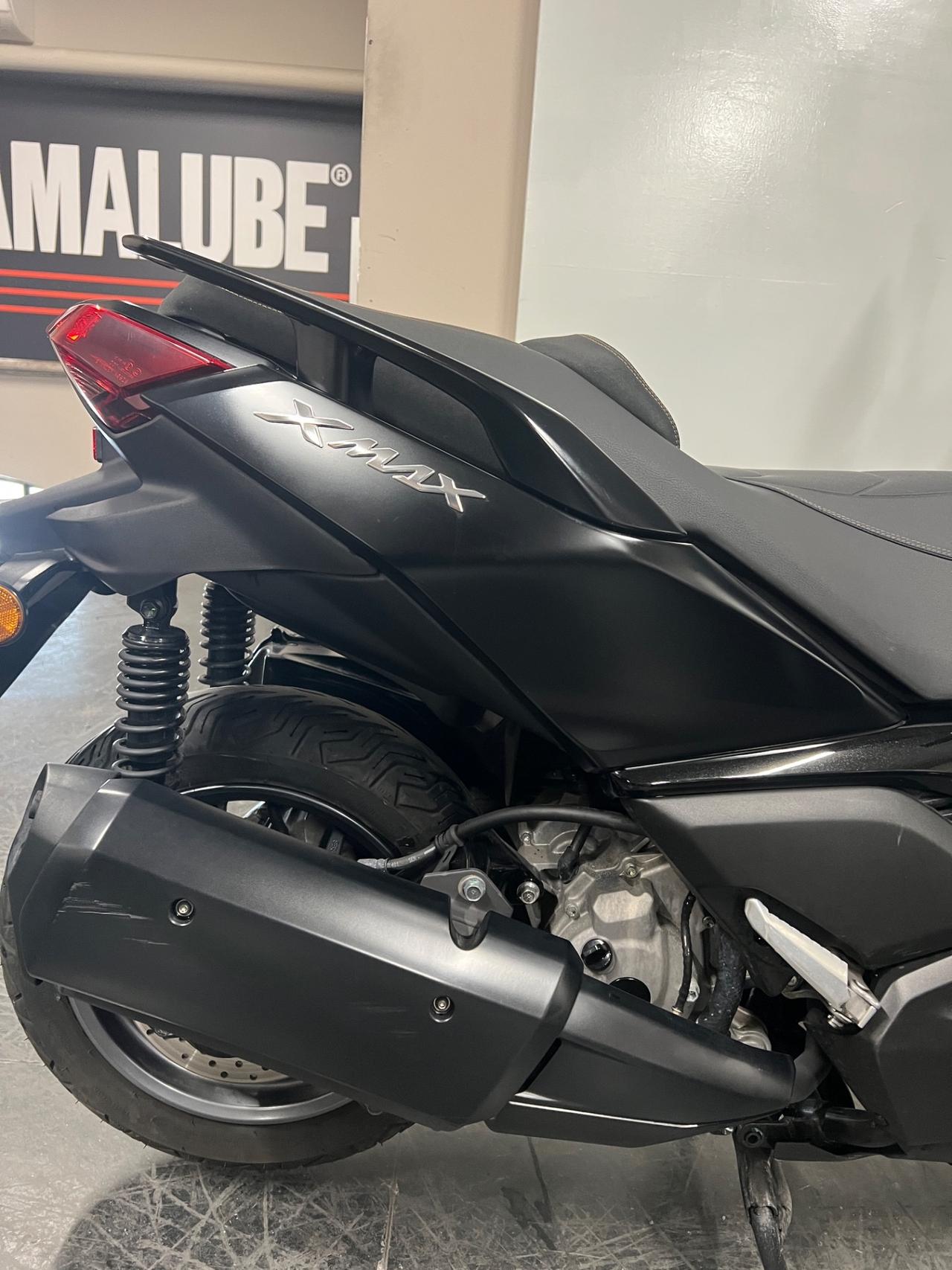 Yamaha X-Max 300 Tech max