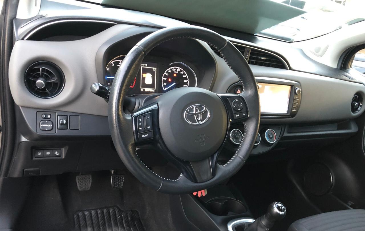 Toyota Yaris 1.0 72 CV 5 porte Lounge