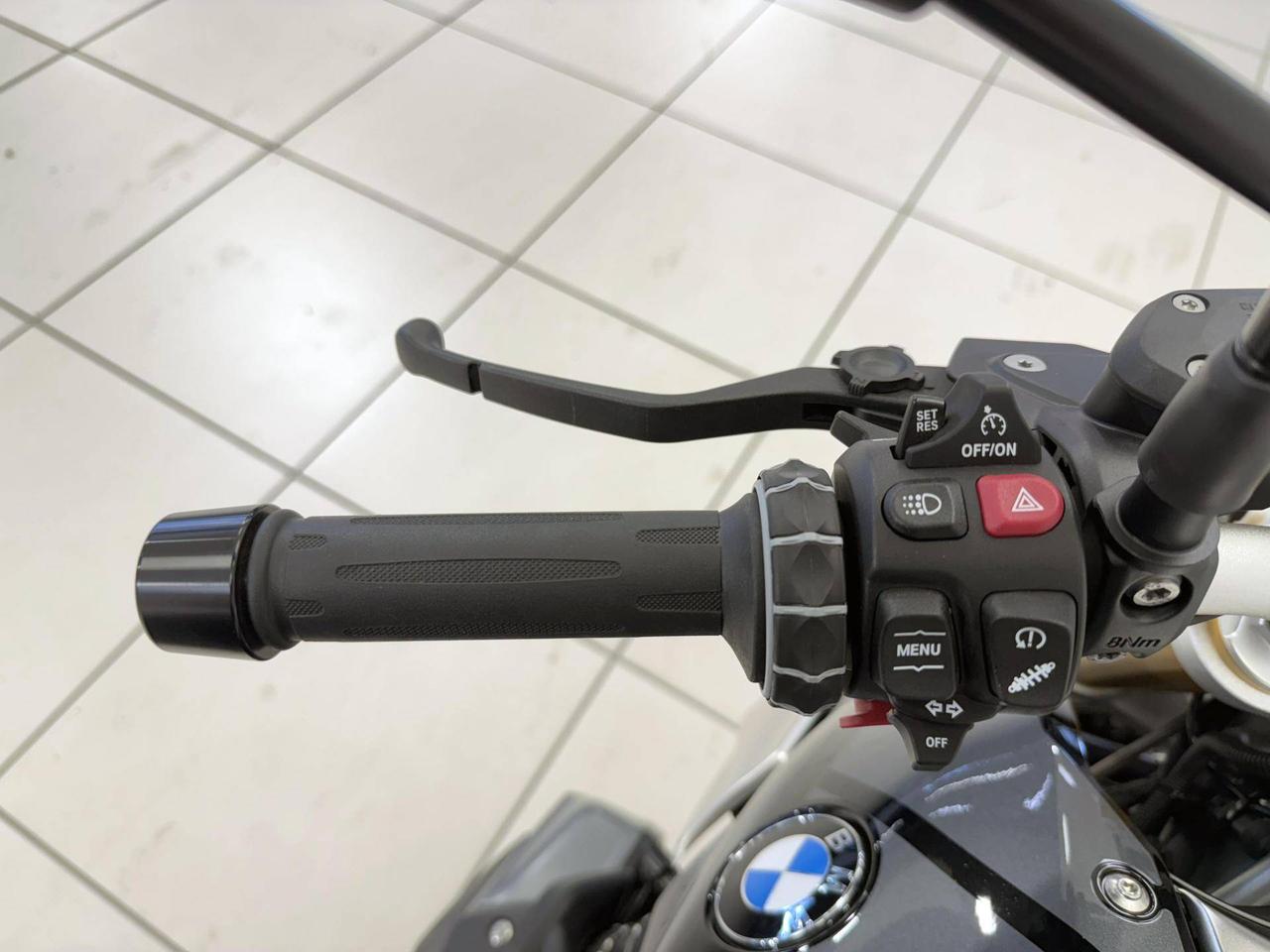 BMW R 1250 R Triple Black