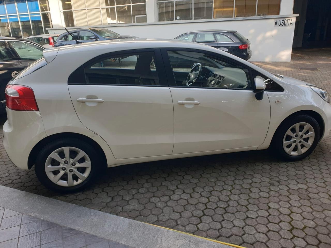 Kia Rio 1.1 CRDi 5p. Cool