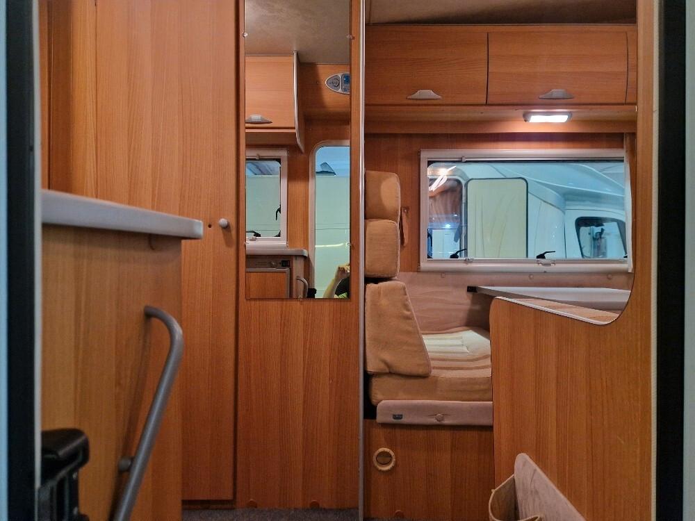 CAMPER MCLOUIS LAGAN 220