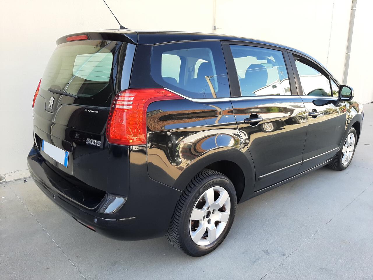 Peugeot 5008 1.6 HDi 112CV Active
