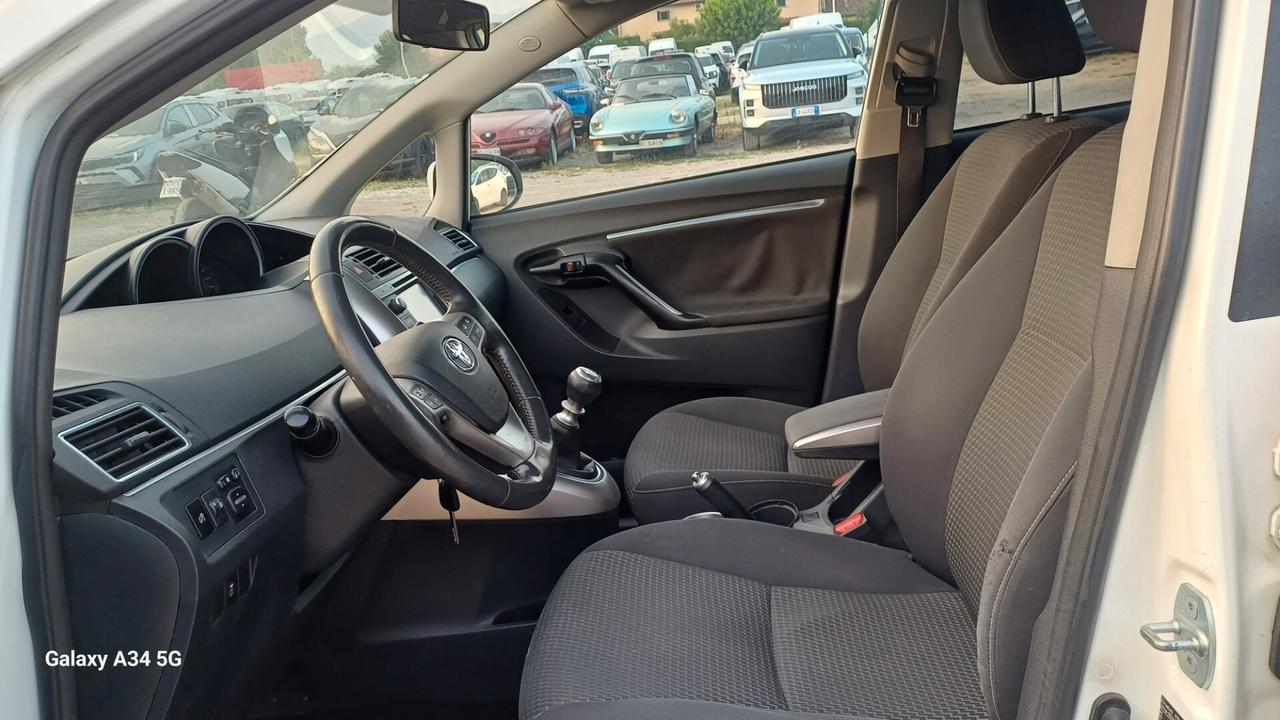 Toyota Verso 1.6 D-4D Style 7 Posti