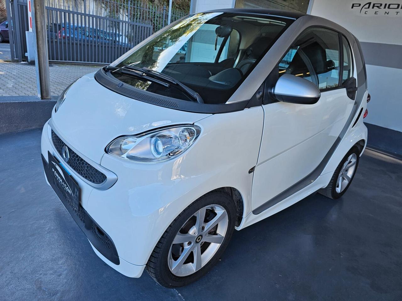 Smart ForTwo 1000 45 kW MHD coupé passion Neopatentati