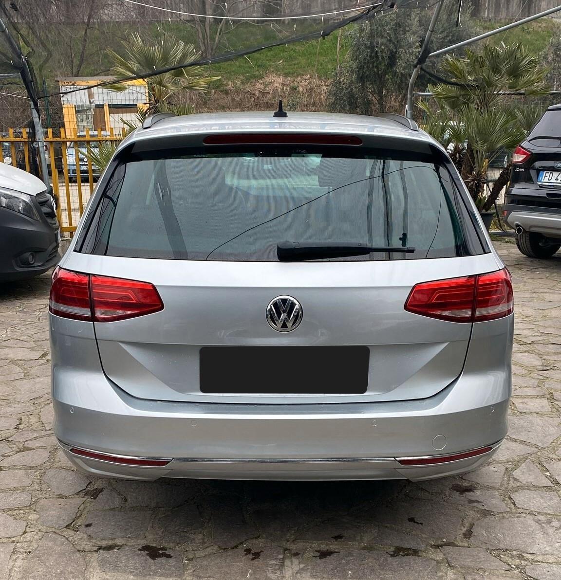Volkswagen Passat 2.0 TDI DSG Business BlueMotion Technology