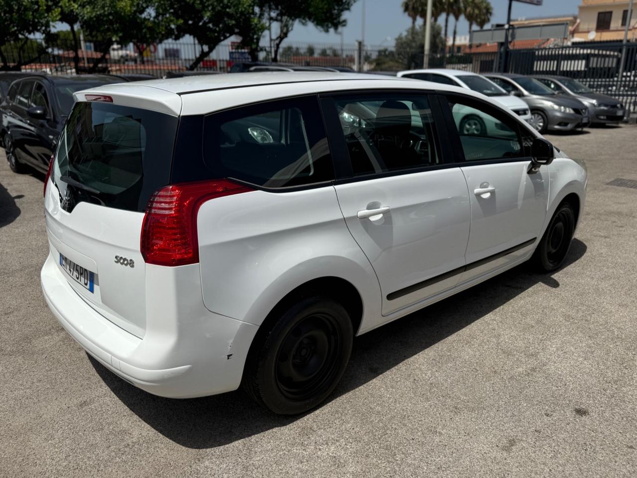 Peugeot 5008 1.6 HDi 112CV Business 5P