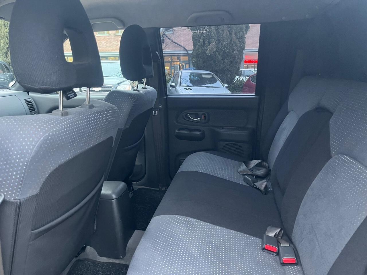 Mitsubishi L200 2.5 Diesel - 4x4 - Pick-Up Cabina