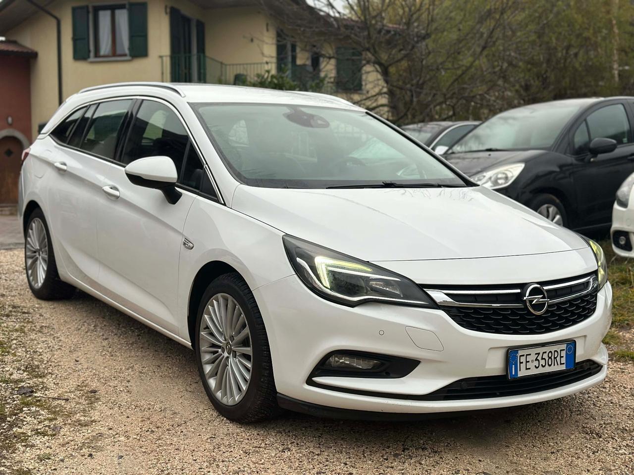 Opel ASTRA 1.6 CDTi 136CV SPORTS TOURER INNOVATION KMCERT