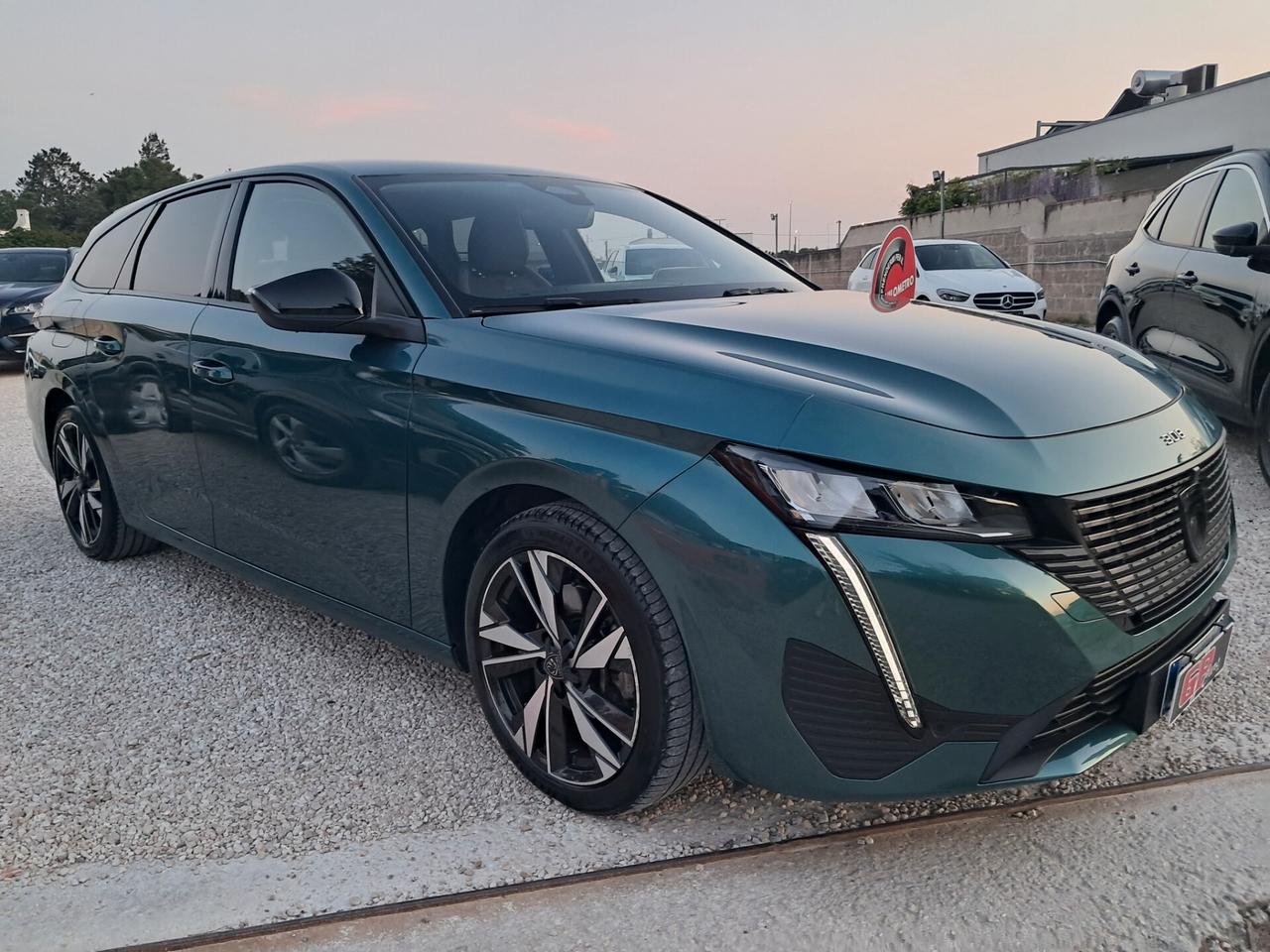 NEW Peugeot 308 HDi 130cv EAT8 Allure *LED-PELLE-NAVY*
