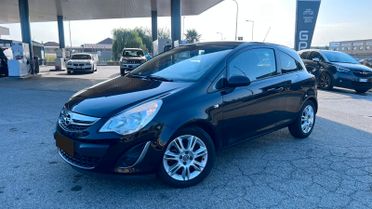 Opel Corsa 1.2 3 porte Club