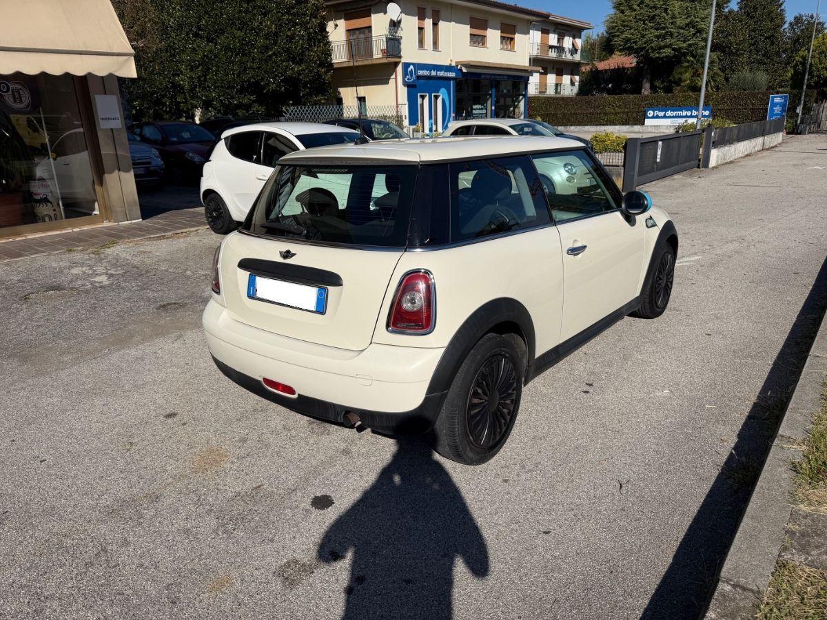 MINI - Mini - 1.4 16V One