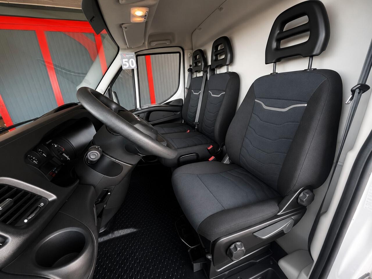 IVECO DAILY 35-120 2.3 DIESEL 116 CV - FURGONE - AZIENDALE