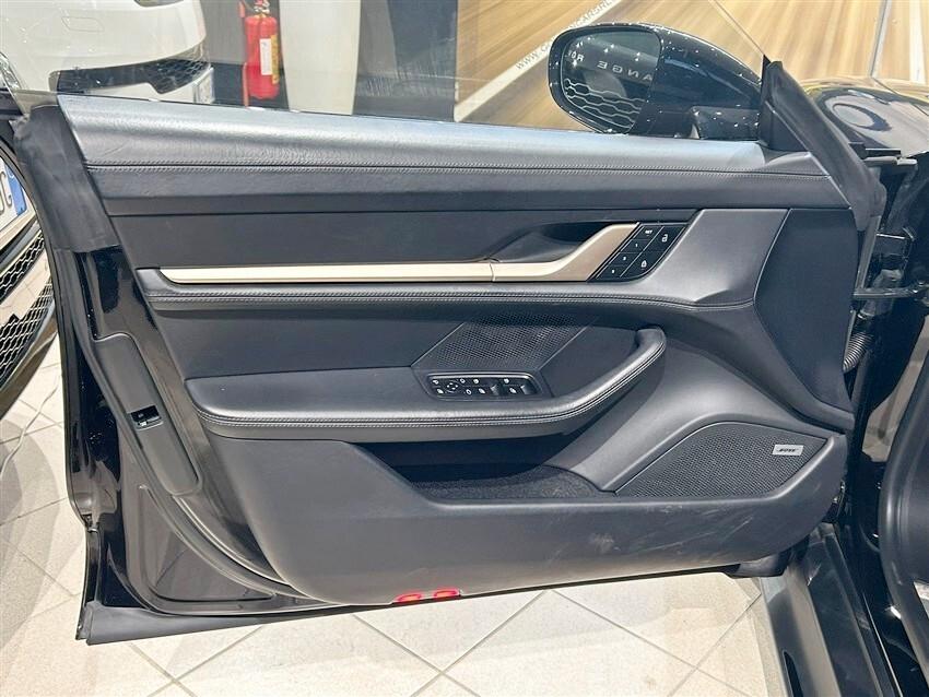 Porsche Taycan 4S Cross Turismo