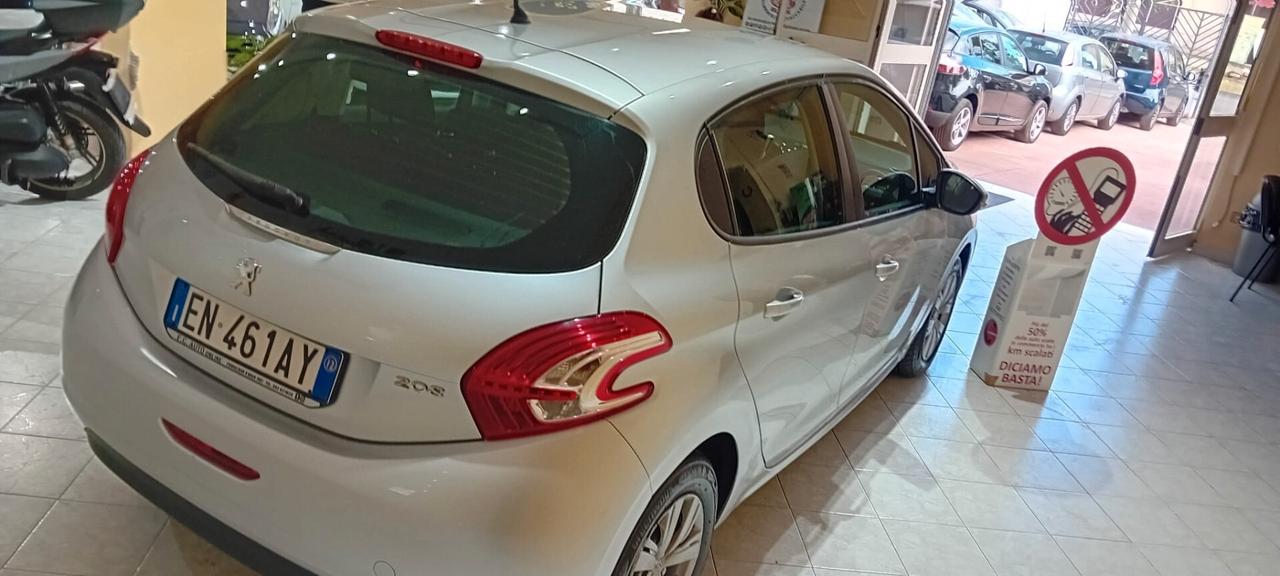 Peugeot 208 1.2 VTi 82 CV 5 porte Allure