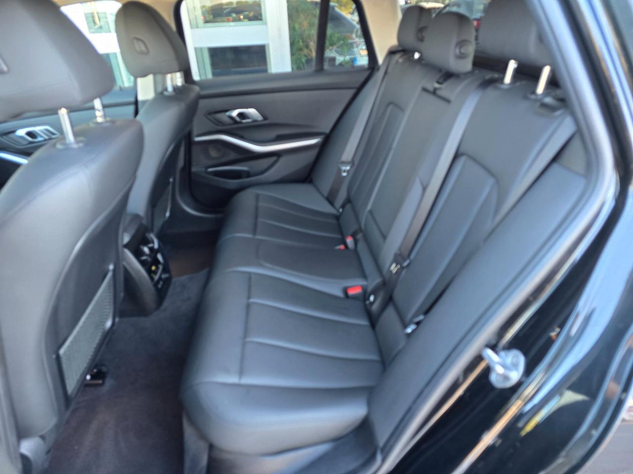 Bmw 318d Touring Bus. Advantage aut. 150cv