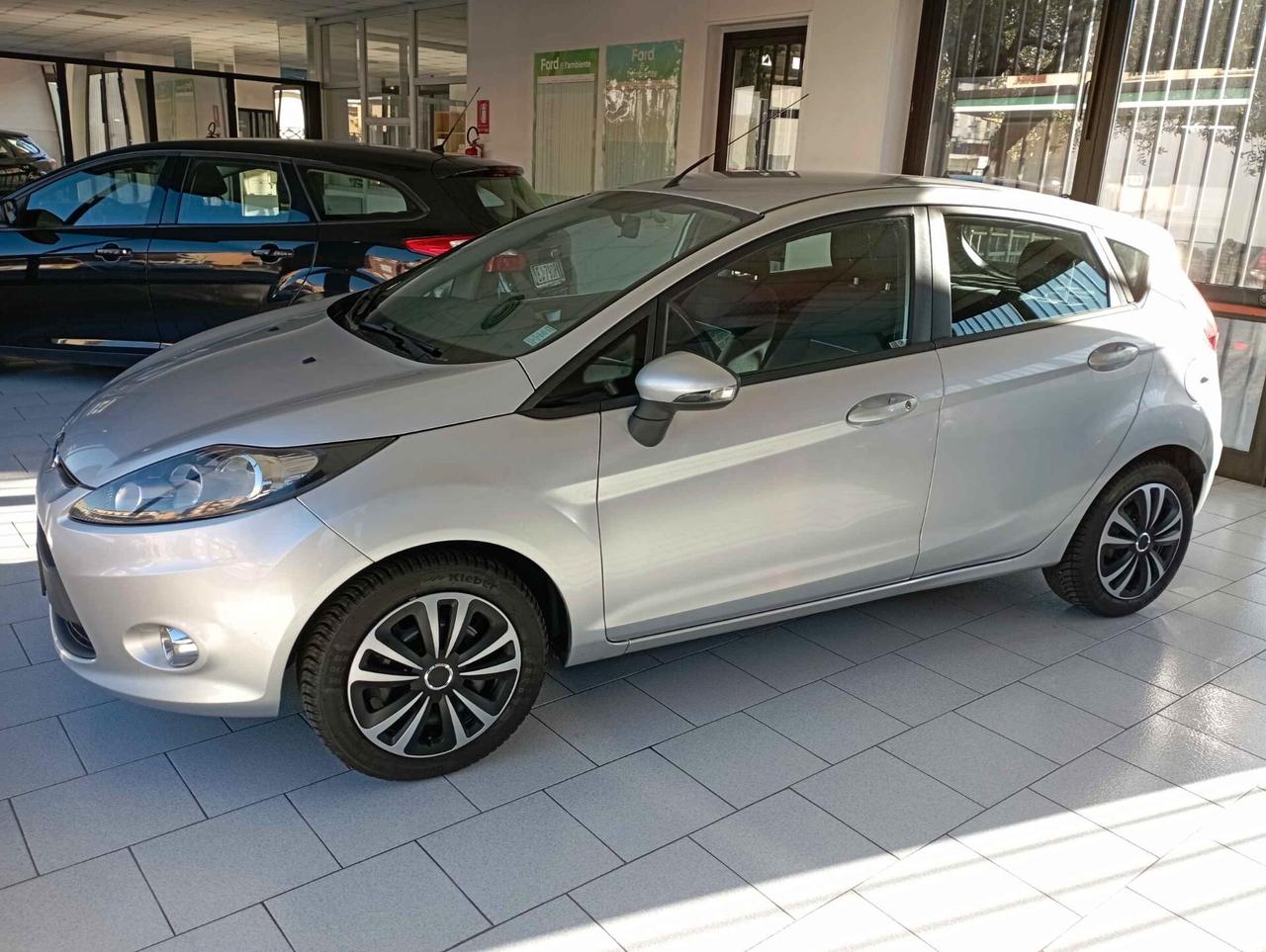 Ford Fiesta Ikon 1.2 60CV 5 porte