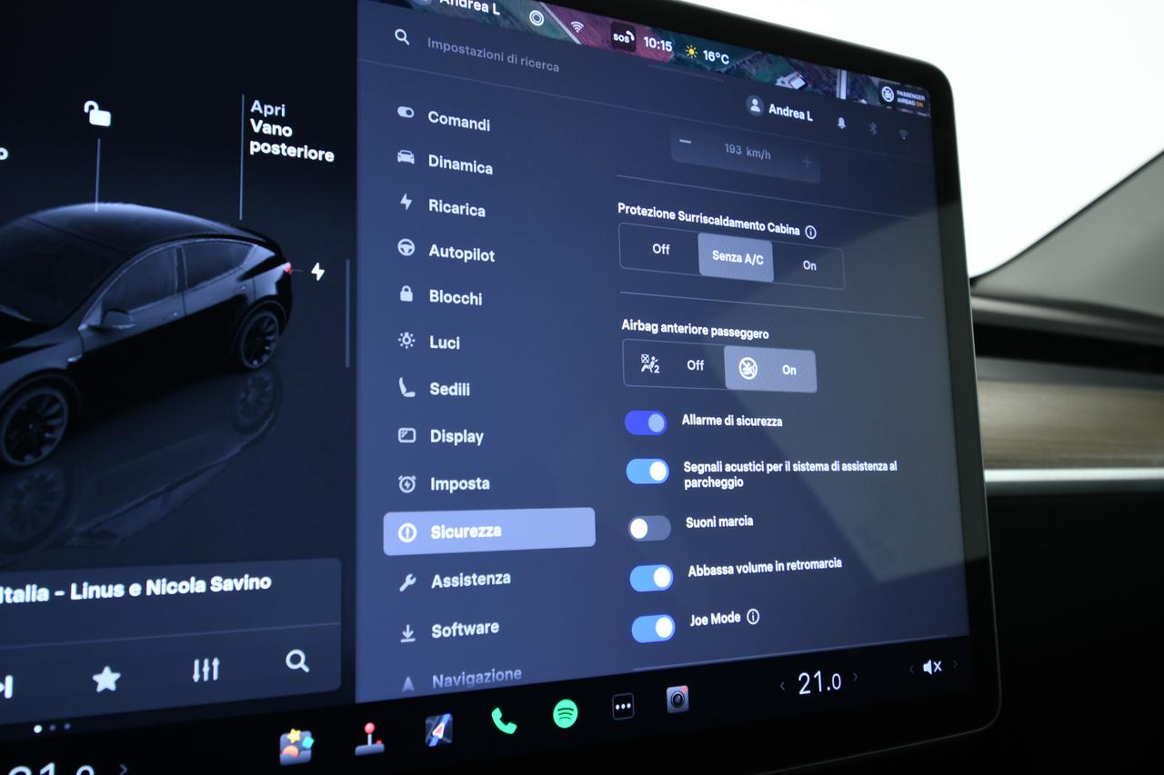 TESLA Model Y Long Range Dual Motor awd + AUTOPYLOT MAX