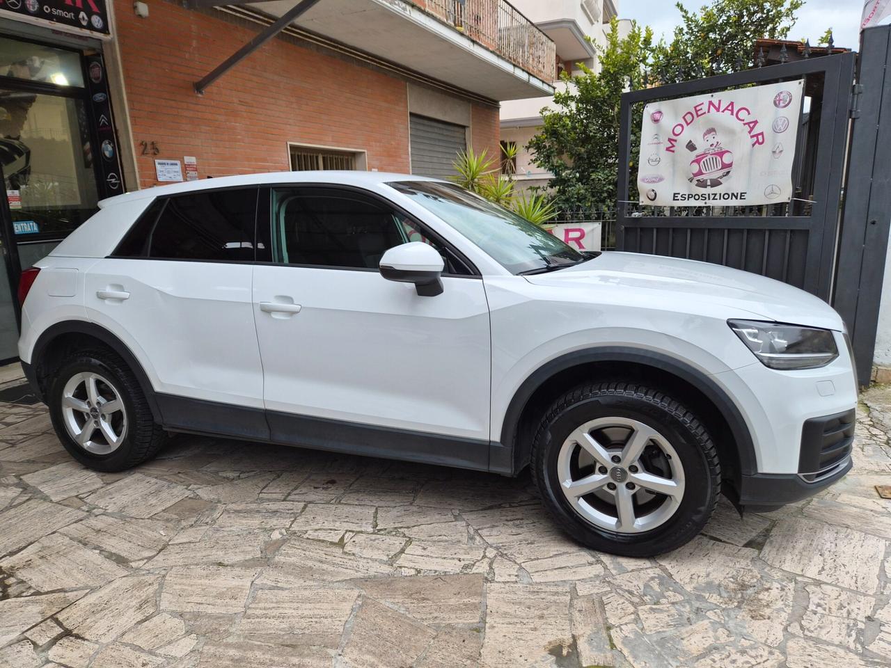 Audi Q2 30 TDI S tronic Business Design