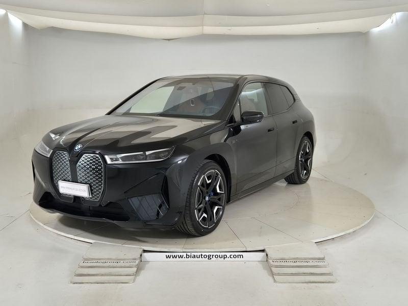 BMW iX BMW i M60