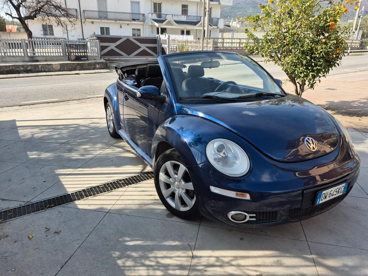 Volkswagen New Beetle 1.6 Cabrio