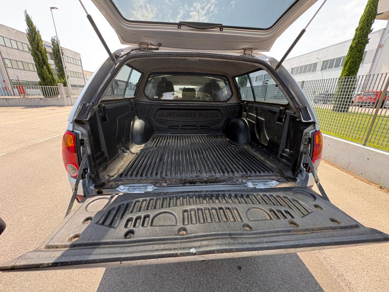 Mitsubishi L200 2.5 DI-D/136CV Club Cab Intense