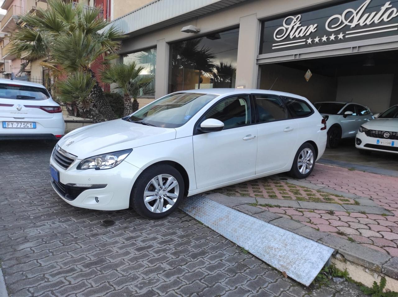 Peugeot 308 1.6 e-HDi 115 CV Stop&Start Business