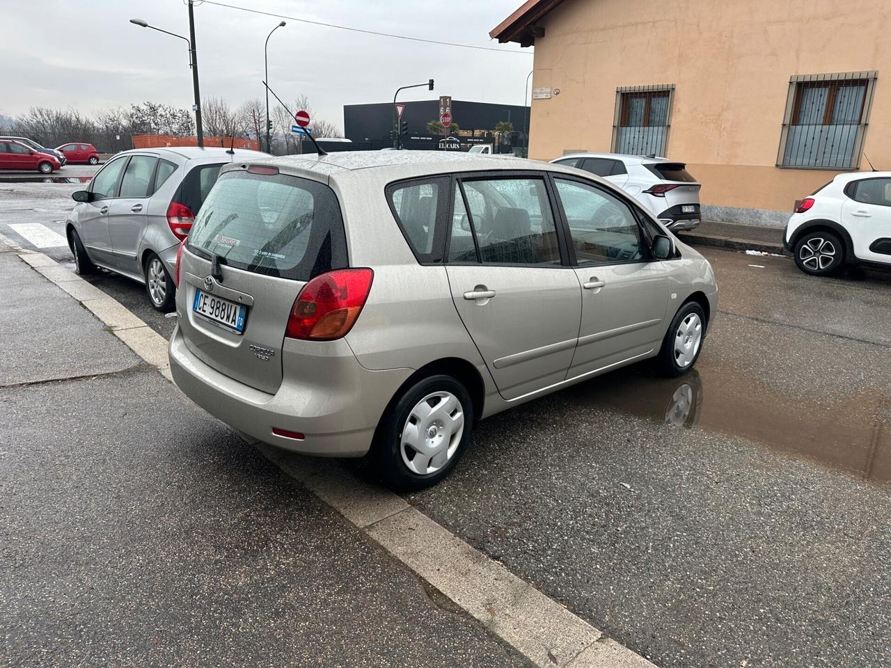 Toyota Corolla 1.4 16V 5 porte