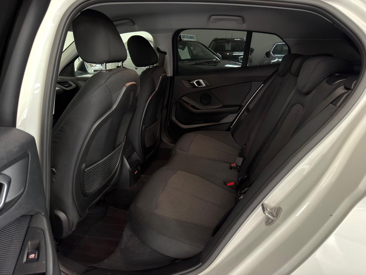 Bmw 118 118d 5p. Business Advantage auto 150cv