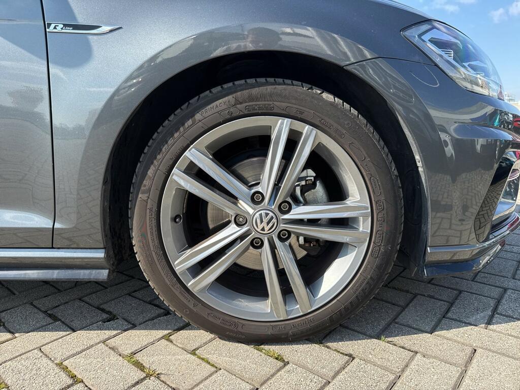 Volkswagen Golf 1.6 TDI BlueMotion Sport DSG