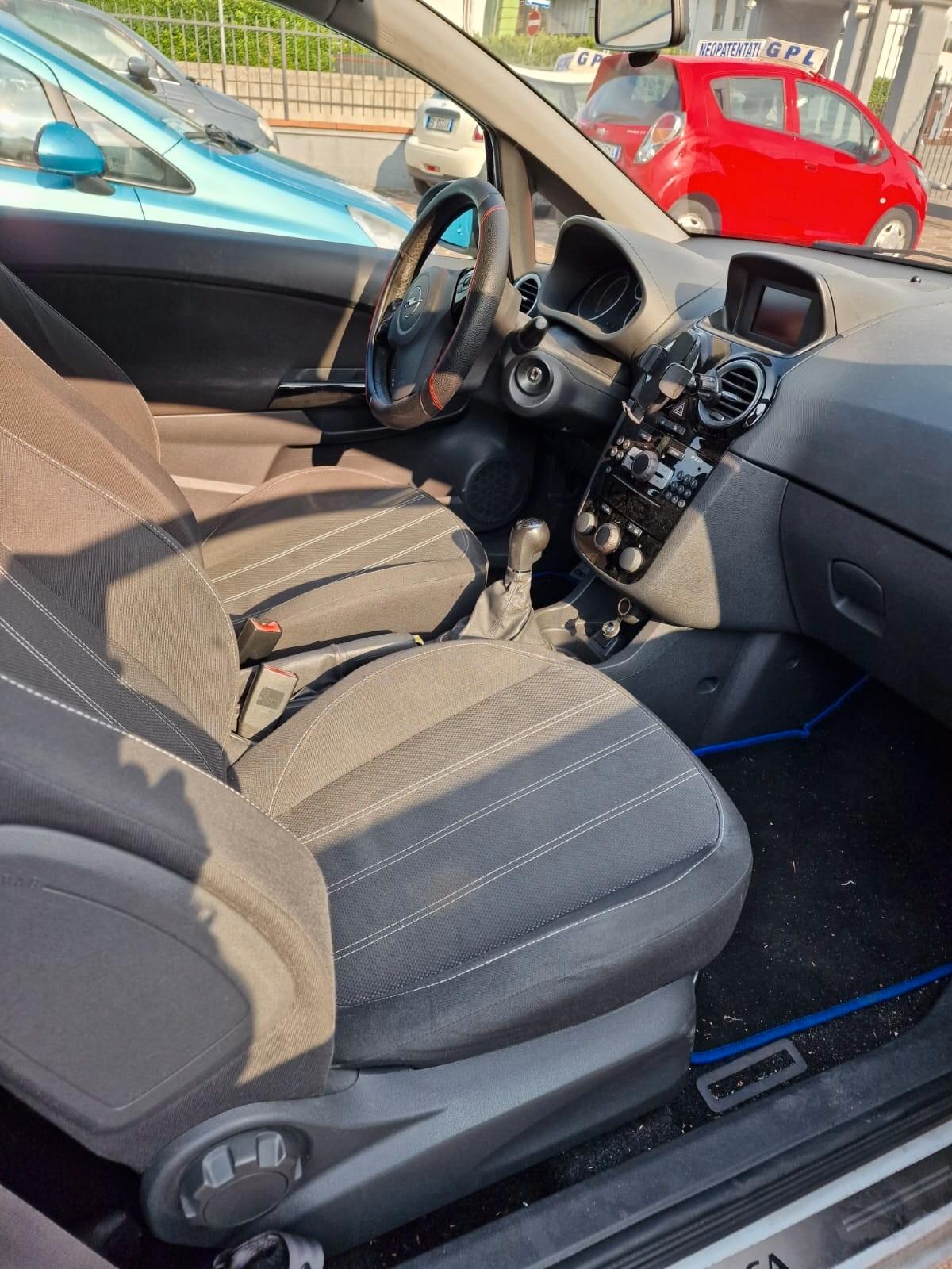 Opel Corsa 1.3 CDTI 95CV F.AP. 3 porte b-color