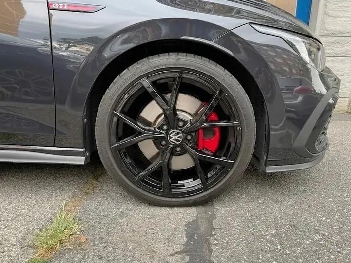 Volkswagen Golf GTI 2.0 TSI DSG PERFORMANCE