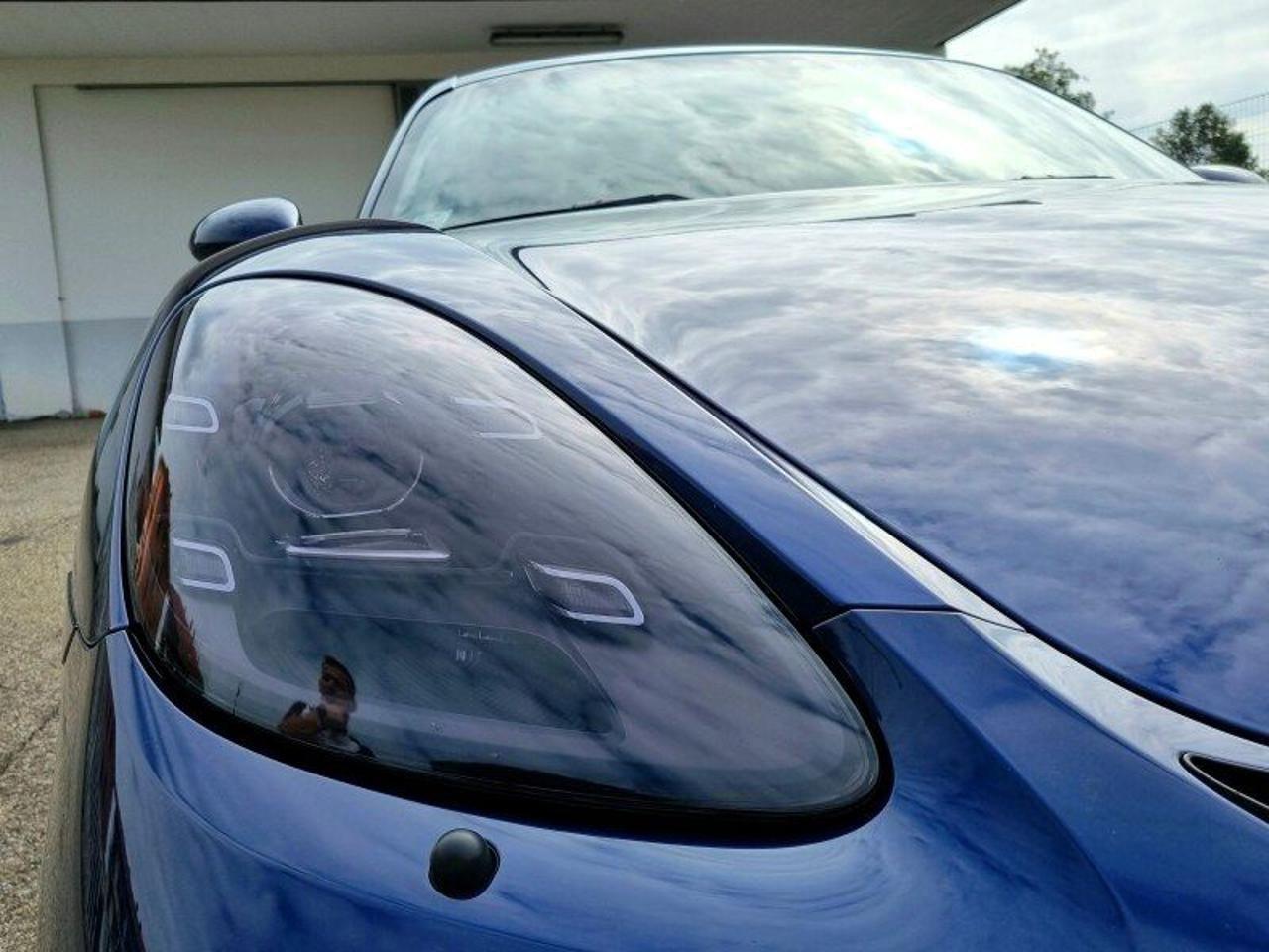 Porsche 718 Cayman GT4 PDK