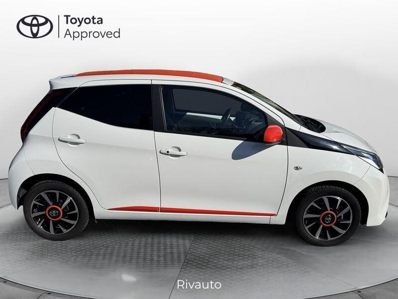 Toyota Aygo 1.0 VVT-i x-wave orange