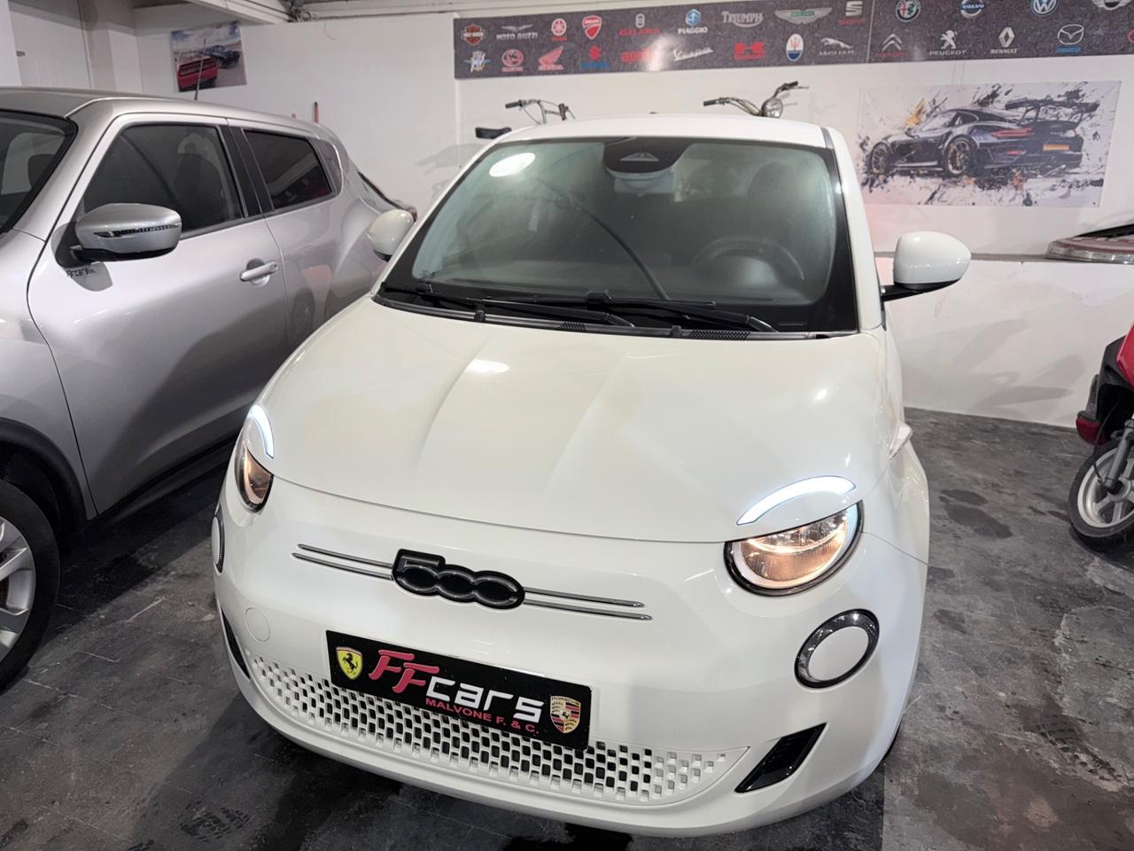 Fiat 500 500e Berlina 42 kWh