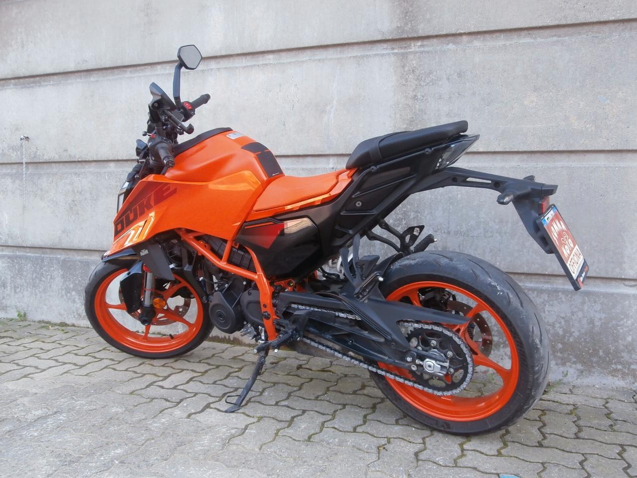 Ktm 390 Duke (2024 - 25) pasaggio incluso