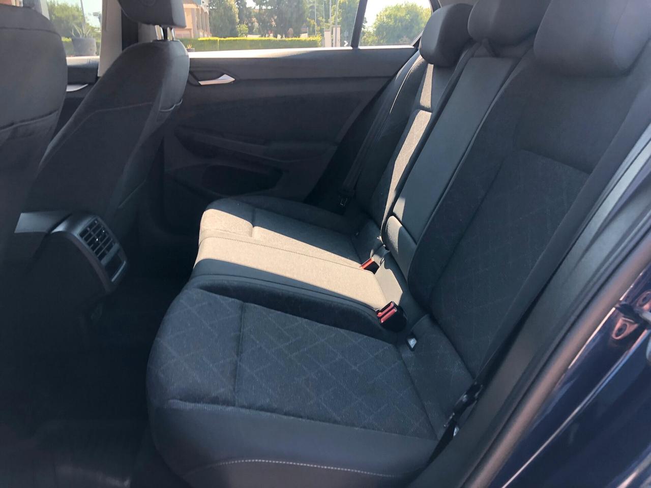 Volkswagen Golf 1.0 TSI EVO Life ADATTA A NEOPATENTATI