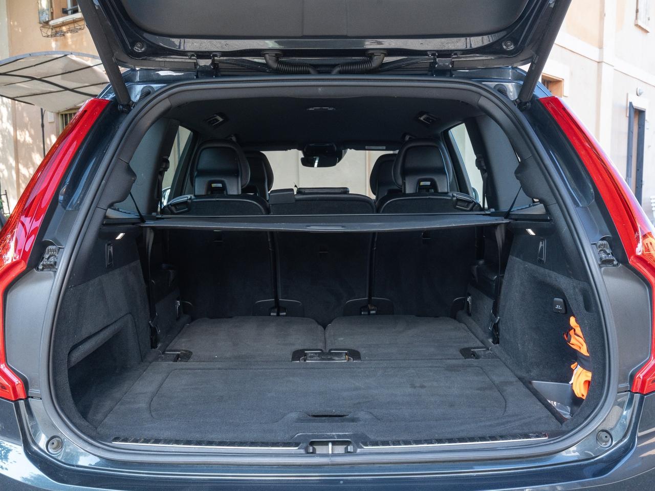 Volvo XC 90 XC90 D5 AWD Geartronic 7 posti R-design