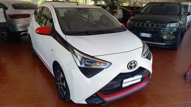 Toyota Aygo Connect 1.0 VVT-i 72 CV 5 porte x-clusiv red style